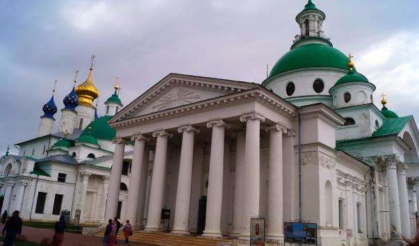 Дмитрівський собор Спасо-Яковлевська монастиря