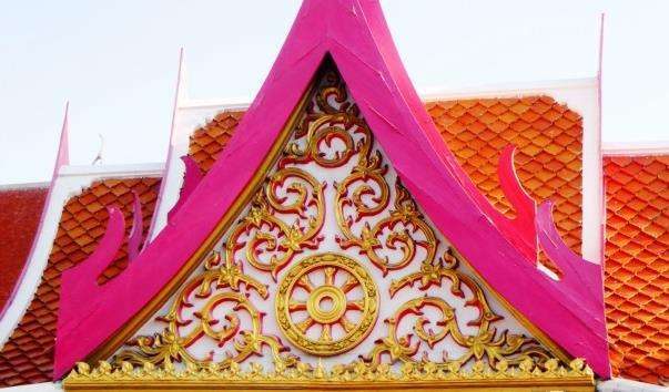 Храм Wat Chai Mongkhon