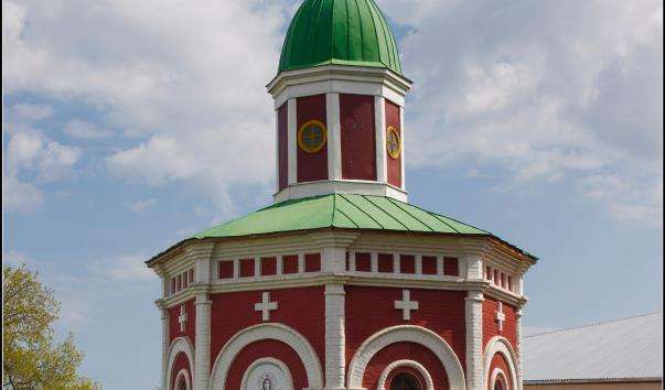 Каплиця на честь Ікони Божої Матері Живоносне Джерело в Спасо-Преображенському монастирі