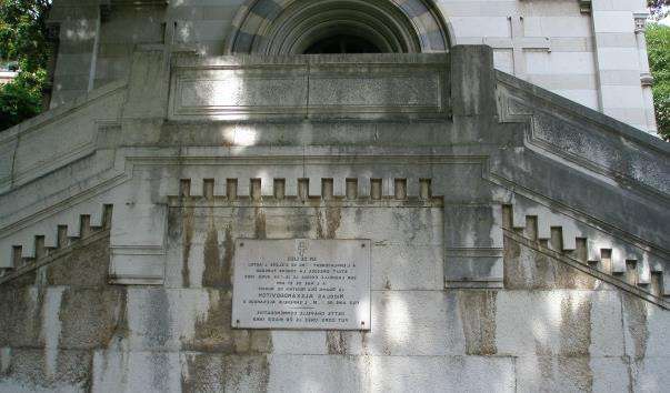 Нікольська каплиця-памятник