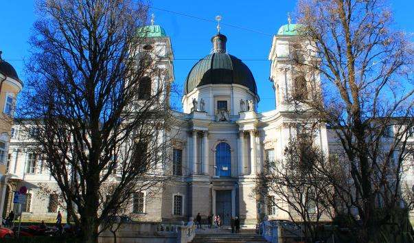 Церква Святої Трійці в Зальцбурзі