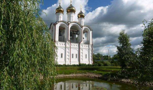Дзвіниця Миколаївського жіночого монастиря