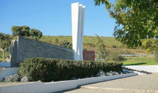 Меморіал захисникам Анапи