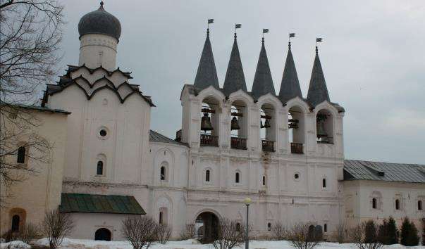 Дзвіниця Тихвинського Богородичного Успенського монастиря