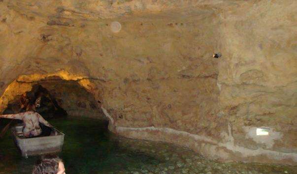 Карстова печера міста Тапольца