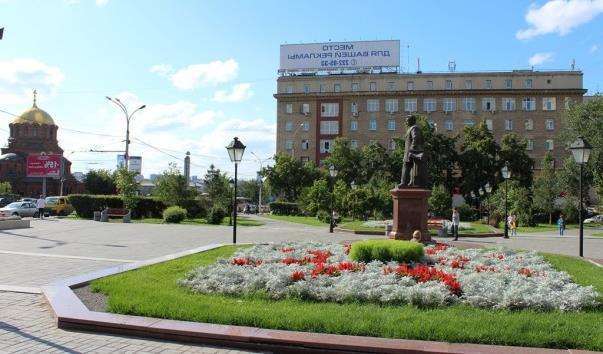 Площа Свердлова в Новосибірську