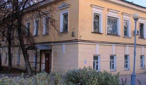 Казарма гарнізонного батальйону