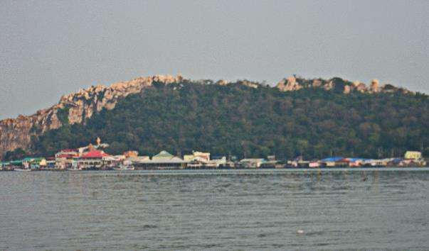 Гора мавп Khao Sam Muk