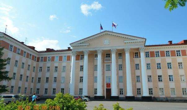 Будівля Мурманської обласної думи