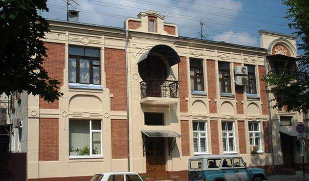 Колишній прибутковий будинок 1910 року