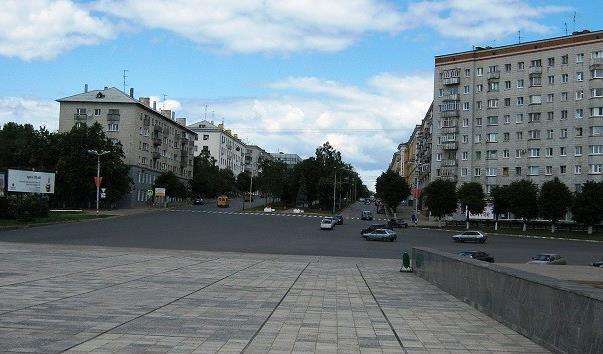 Вулиця Гончарова