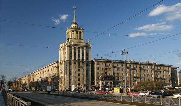 Будинок на Московському проспекті