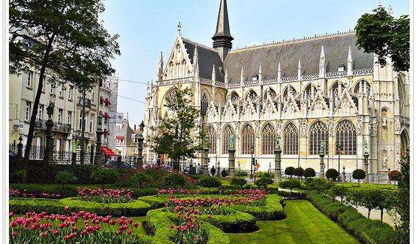 Площа Rue des Sablons