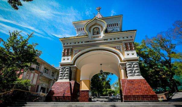 Миколаївські Тріумфальні ворота