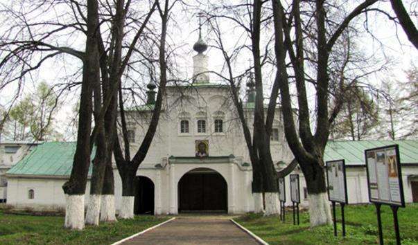Надбрамна церква Федора Стратилата