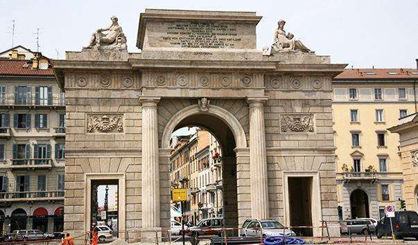 Тріумфальна арка Porta Garibaldi