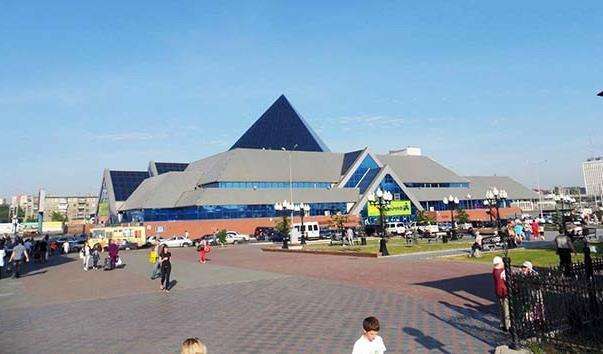 Торговий центр Синегорье
