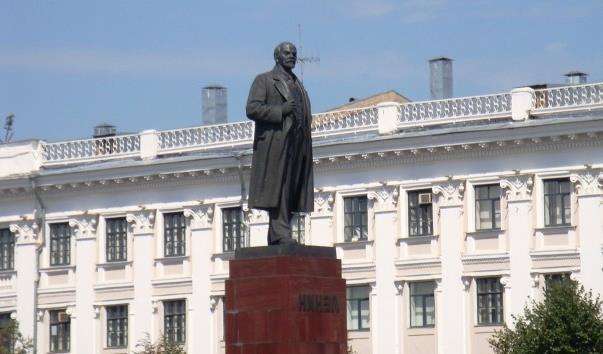 Памятник в. І. Леніну в Казані