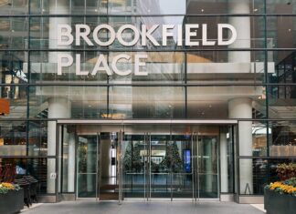 Brookfield Place: Сдержанный праздник и круглогодичное направление в Манхэттене