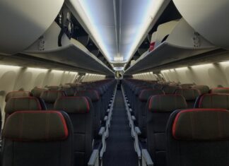 Pouso de emergência após incidente violento com passageiros em voo da American Airlines