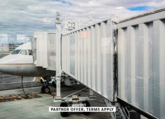 Maximiser les récompenses : choisir la meilleure carte de crédit pour les vols d’Alaska Airlines