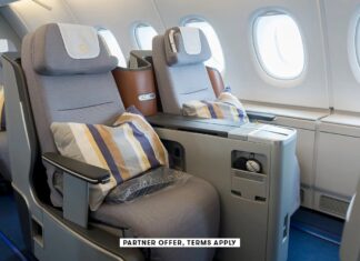 Кредитные карты авиакомпаний: лучшие способы путешествовать с попутчиком