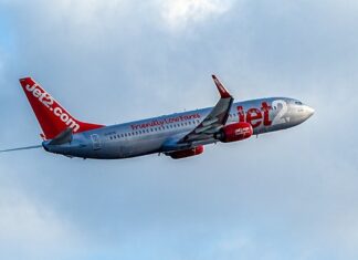 Volo Jet2 deviato dopo una rissa in volo che costringe ad un atterraggio di emergenza