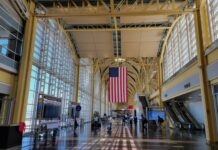 Delta Скасувала VIP-Привілеї для Законодавців, Але Особливе Відношення Зберігається