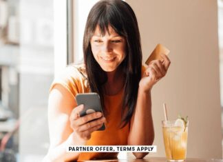 Cztery karty kredytowe, które płacą za członkostwo Clear+