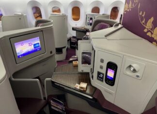 Vysoká úroveň služeb, průměrný hardware: recenze obchodní třídy Thai Airways