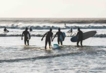 Двогострий меч серф-туризму: від золотого віку відкриттів до глобального впливу