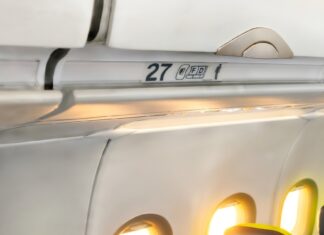 Kursi Phantom: Saat Pertukaran Pesawat Meninggalkan Penumpang Terdampar