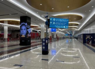 Dubaj uvaluje přísná omezení na lety zahraničních leteckých společností, což vyvolává mezinárodní napětí