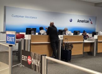 Systeemfout of poortprotocol? De passagier van American Airlines werd na het instappen verwijderd
