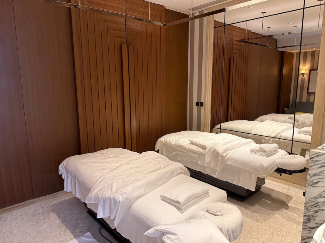 b2418b7d-4eae-46e2-bee1-76e93e4fb67c