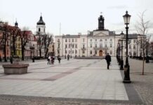 Чому Плок: найстаріше і найскромніше місто Польщі на річці Вісла